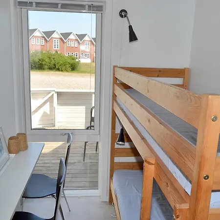 Three-bedroom Vestergade 09